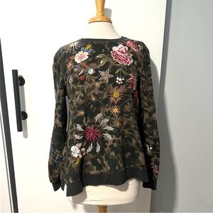 Johnny Was Celestin Floral Embroidery Crewneck Sweatshirt Size M Bohemian Sun